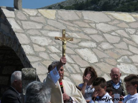 Read more: Blagoslov polja na groblju  Radoševini