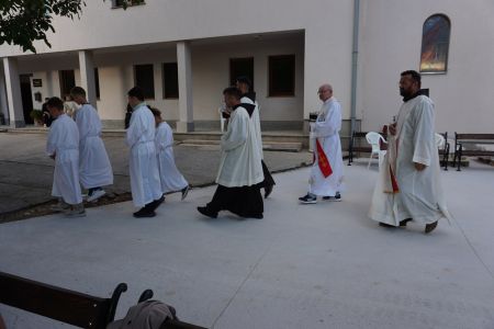 Read more: Započela Devetnica u čast UBDM u Seonici
