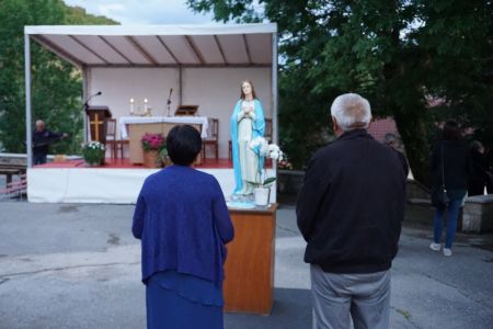 Read more: Misnim slavljem započela Devetnica u  čast Blažene Djevice Marije u Seonici