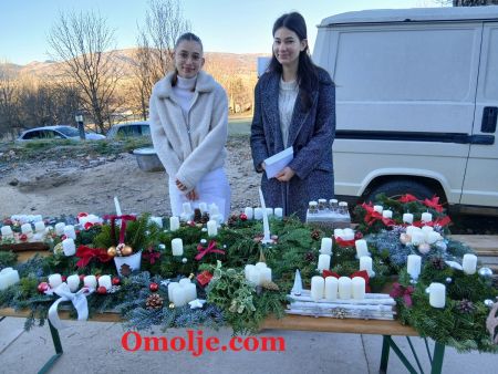 Read more: Framaši prodavali adventske vijence a volonteri Kapi ljubavi dijelili kartonske kutije