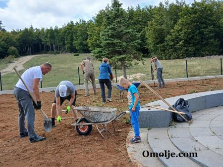Read more: Uređen prostor i posijana trava oko spomenika na Prokosu