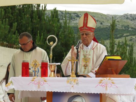 Read more: Biskup Ratko Perić blagoslovio temelje kapelice blaženoj Mariji Petković od raspetog Isusa u...