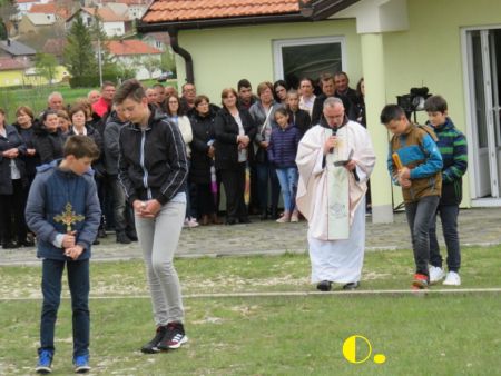 Read more: Blagoslov polja na Vukadinovu groblju