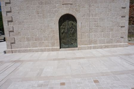 gallery1