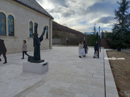 gallery1