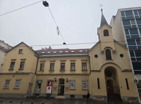 gallery1
