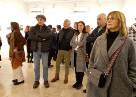 gallery1