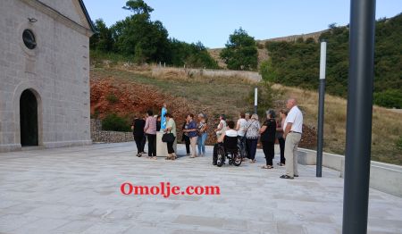 gallery1