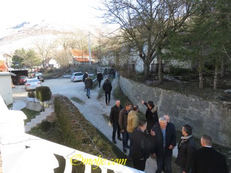 gallery1