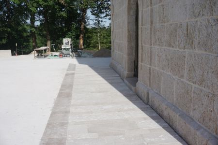 gallery1