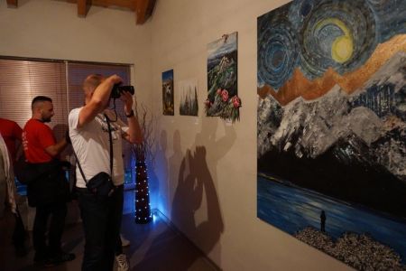 gallery1