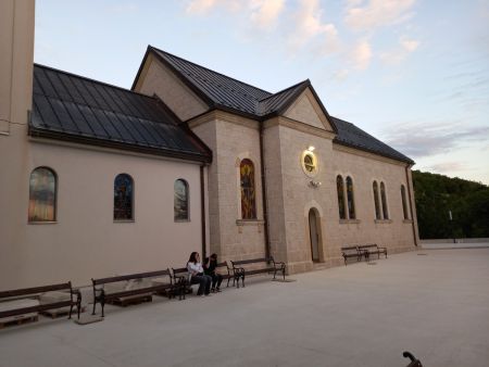 gallery1