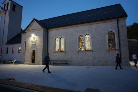gallery1