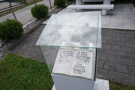 gallery1