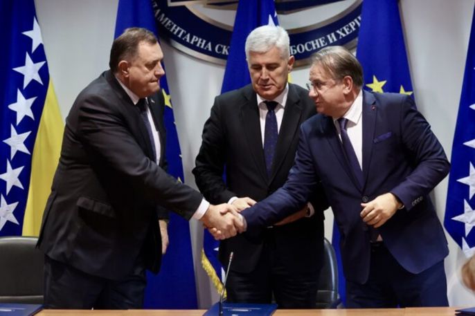 trojka politika